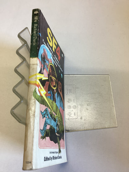 SF4 An Armada Original Edited By Richard Davis