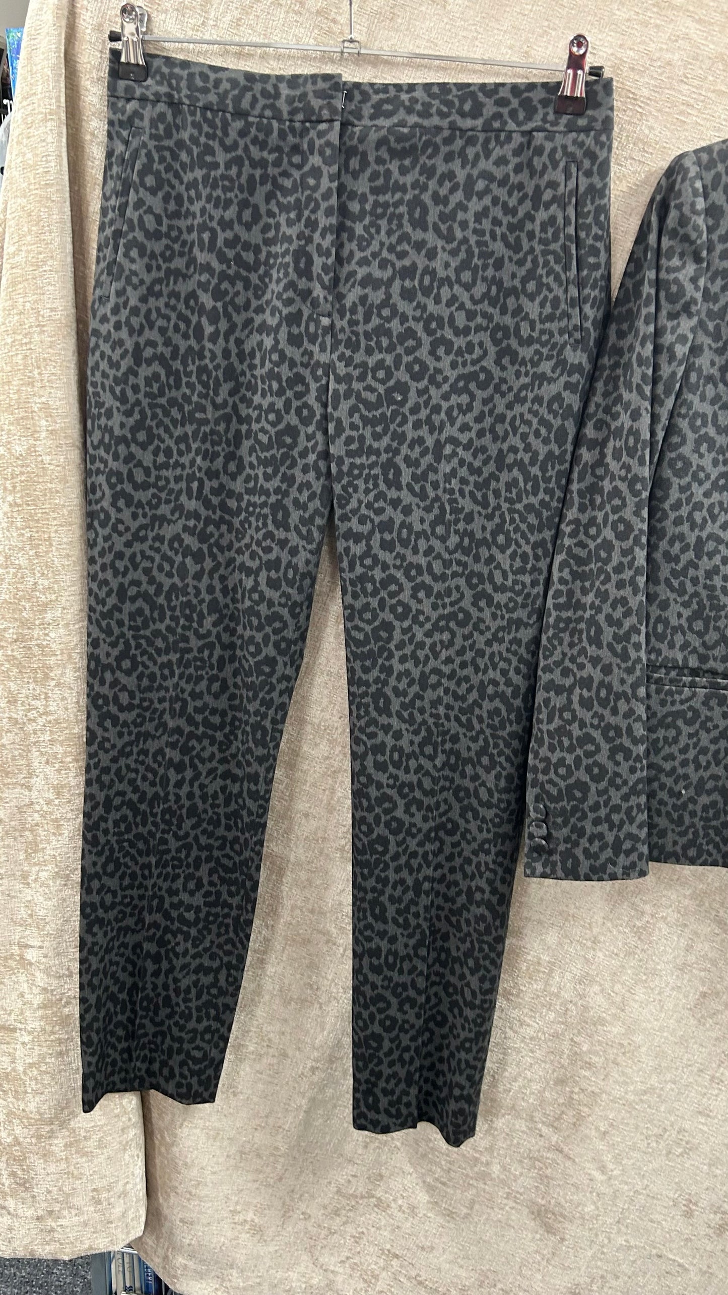 Topshop Retro Grey Animal print trouser suit 12