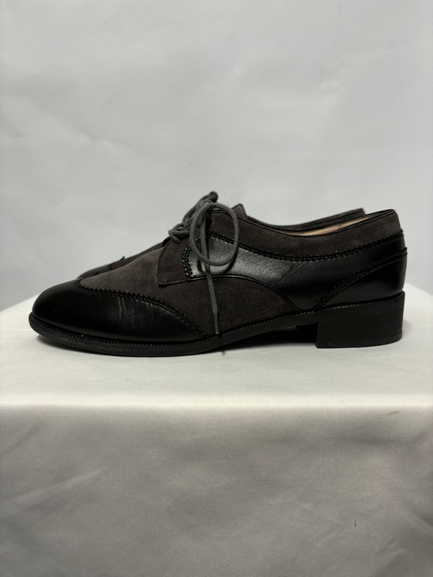 Ferragamo Grey Suede and Leather Lace Up Brogues 7.5