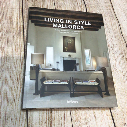 Living in Style Mallorca edited by Christine Von Auersperg 9783832796983