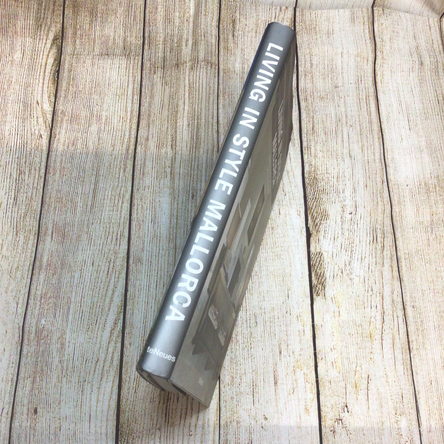 Living in Style Mallorca edited by Christine Von Auersperg 9783832796983