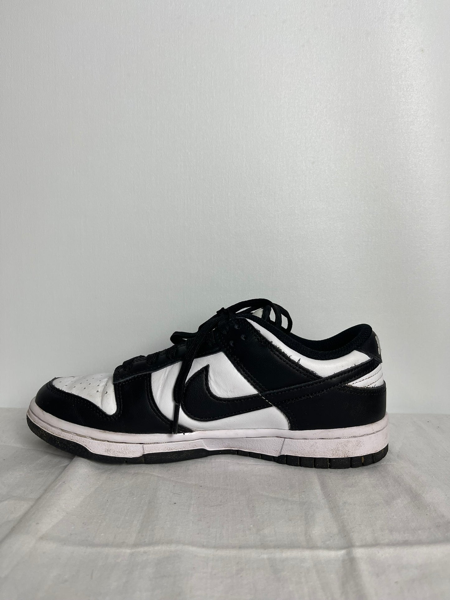 Nike Black White Dunk Low Trainers Size 4.5