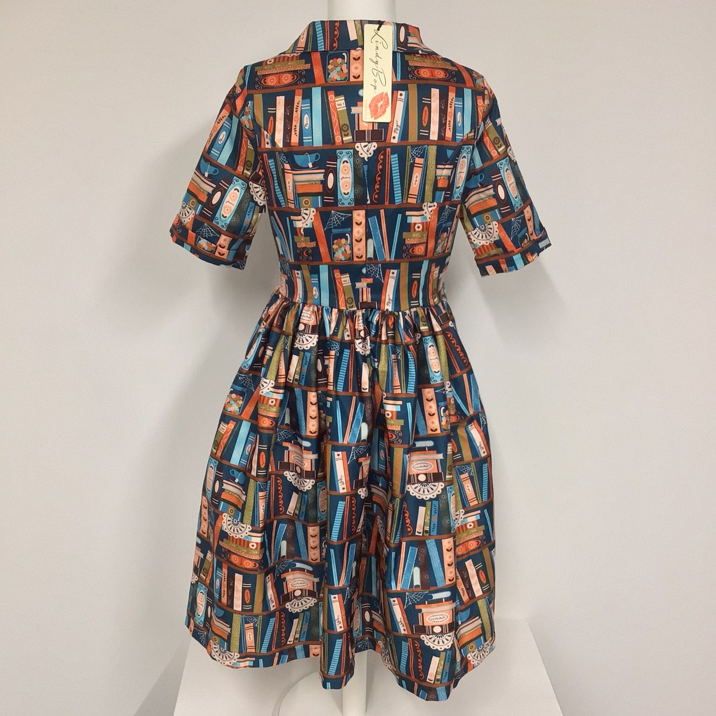 BNWT Lindy Bop Multicoloured Bletchley Bookcase Print Dress Size 12