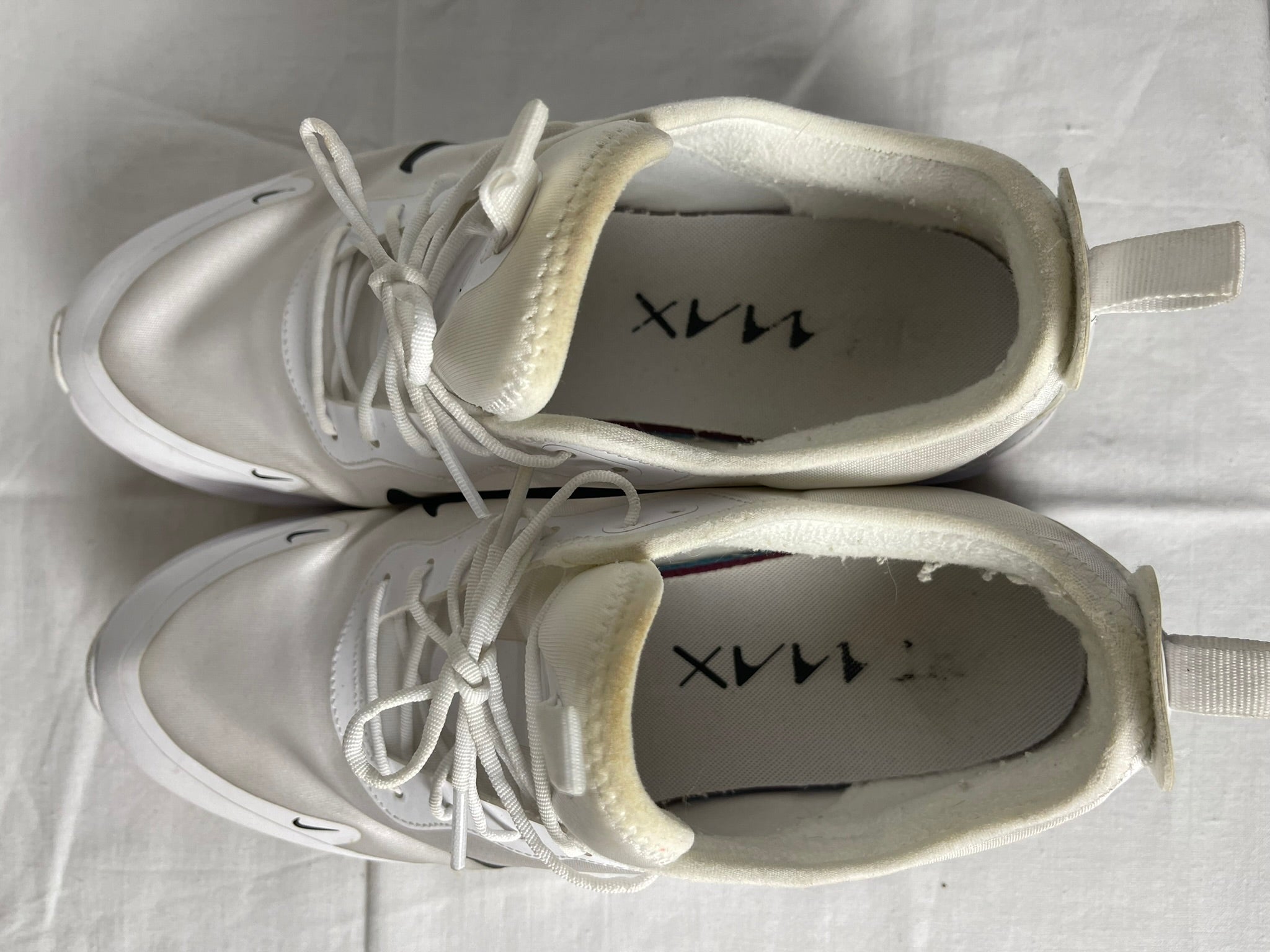 Nike White Air Max Dia Trainers Size 7 Shop for Shelter