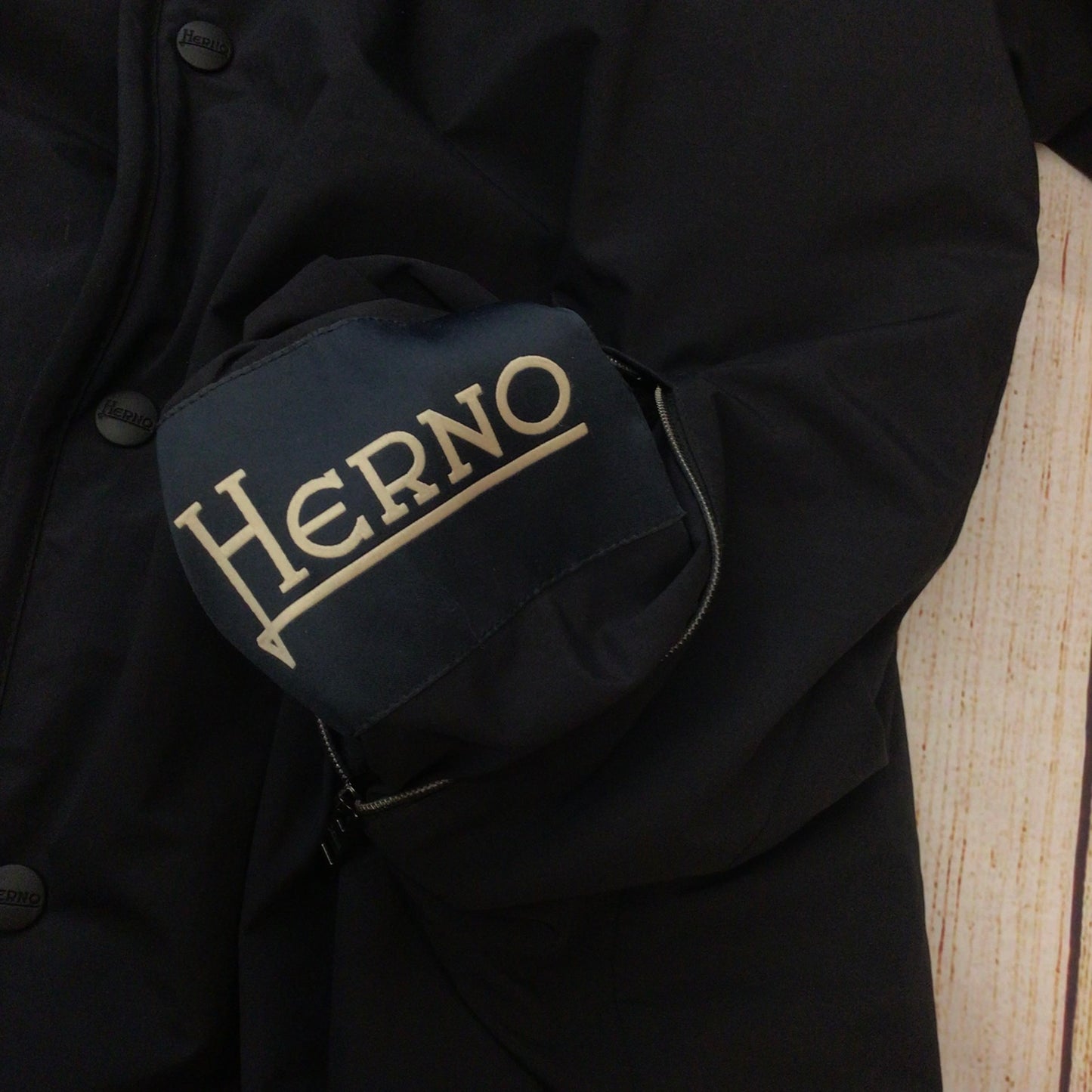 Herno Black & Green Goose Down Reversible Hooded Jacket Size 50 (PI0448U-19339-9300)
