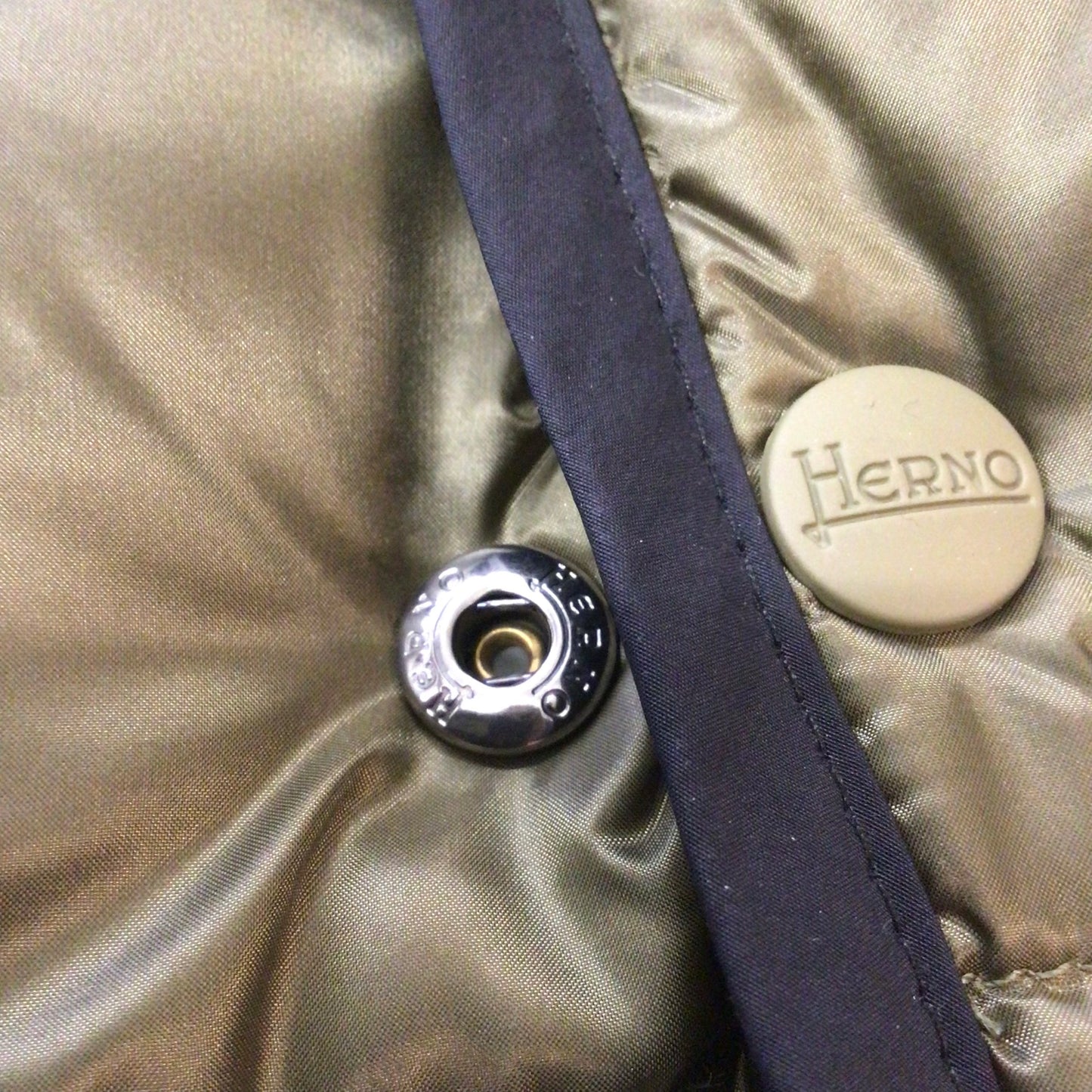 Herno Black & Green Goose Down Reversible Hooded Jacket Size 50 (PI0448U-19339-9300)