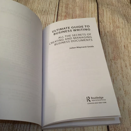 Ultimate Guide to Business Writing by Julian Maynard-Smith (2021) 9780367700195