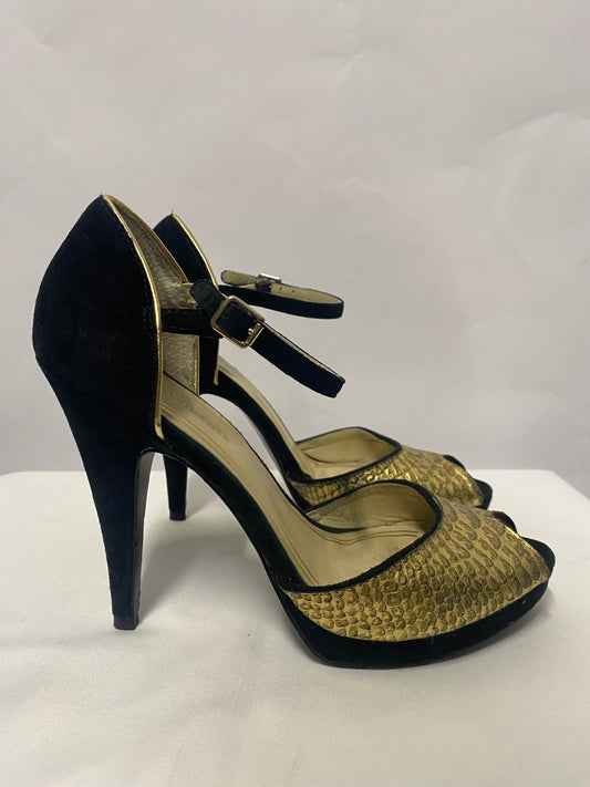Juicy Couture Gold Snake Peeptoe Stilletto 5.5