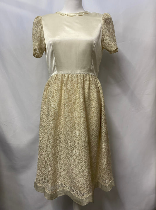 Petit Anne Vintage Cream Lace Dress With Pockets Medium