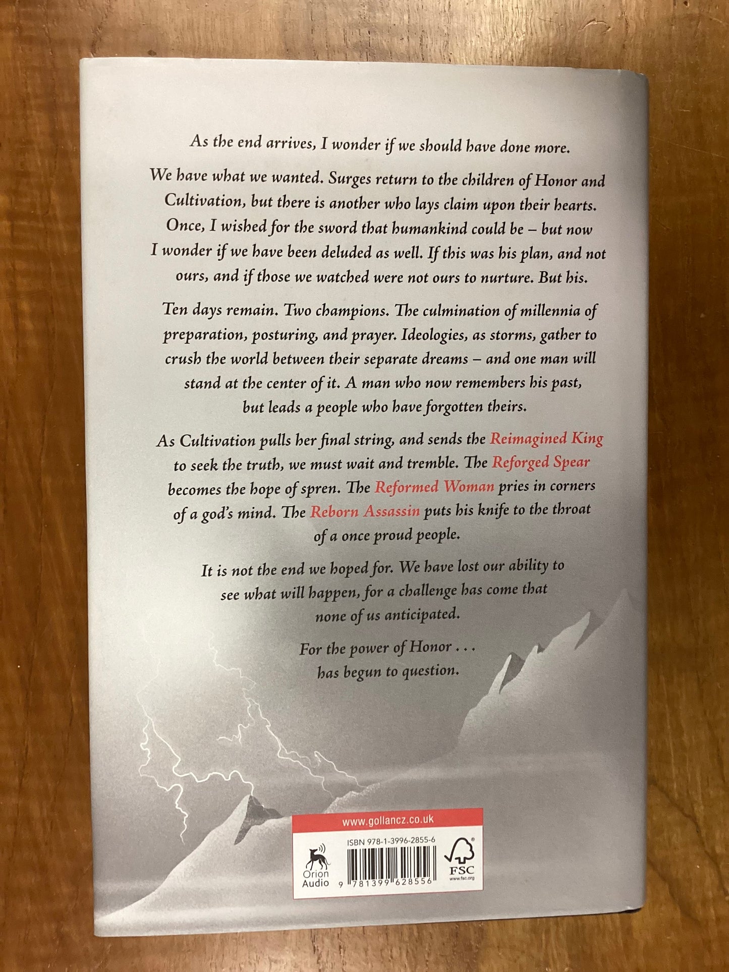 Brandon Sanderson - Wind and Truth - Gollancz 2024 - 1st Edition, Sprayed Edges
