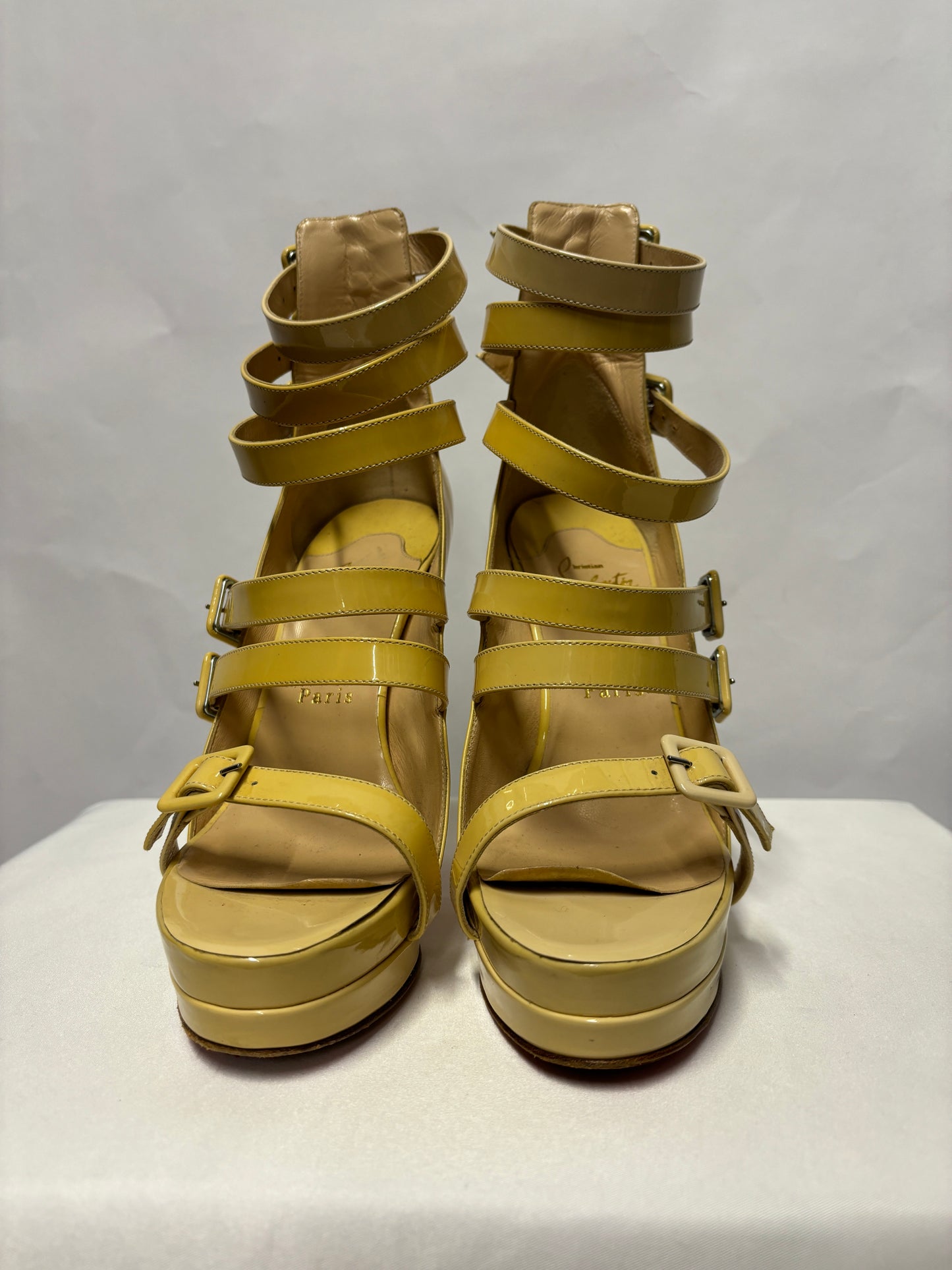 Christian Louboutin Pale Yellow Patent Platform Heels 39/6 in box