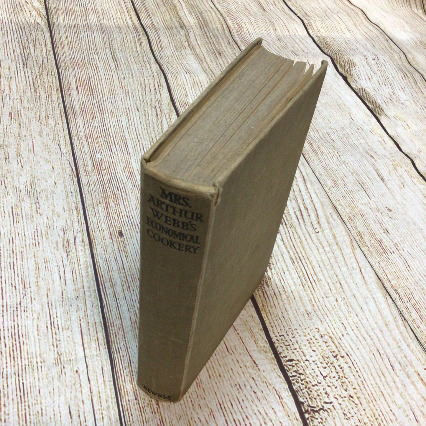Mrs Arthur Webb’s Economical Cookery (George Newnes Ltd.)