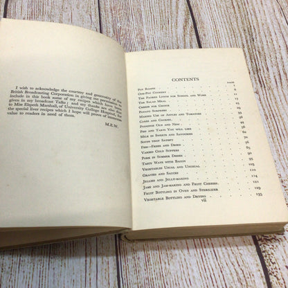 Mrs Arthur Webb’s Economical Cookery (George Newnes Ltd.)