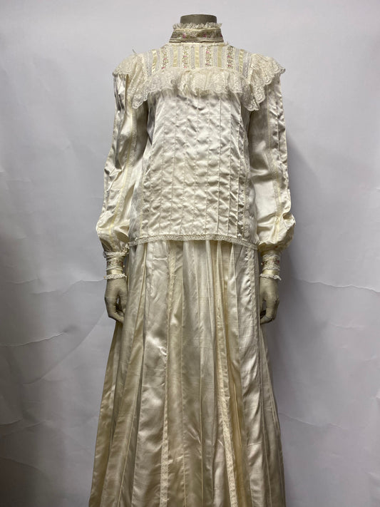 David Fieldman Cream Vintage Bridal Set Top, Skirt and Veil S/M