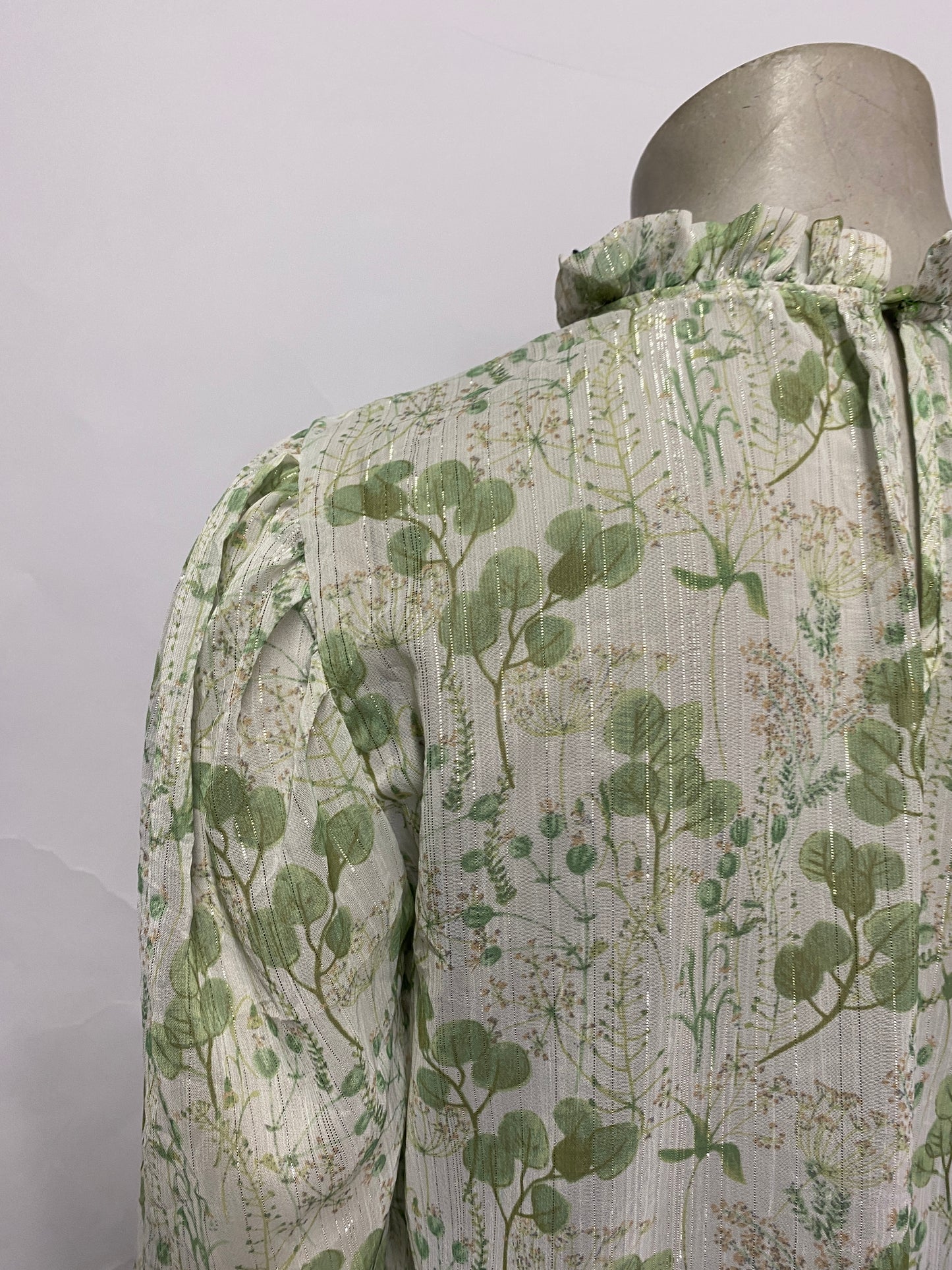 Maison de Amelie Cream and Green Sheer Leaf Print Blouse Small