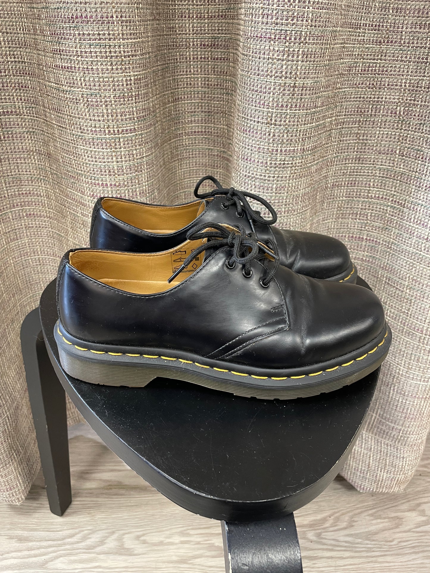 Dr Doc Martens Black Leather Classic Lace Up Shoes UK 5