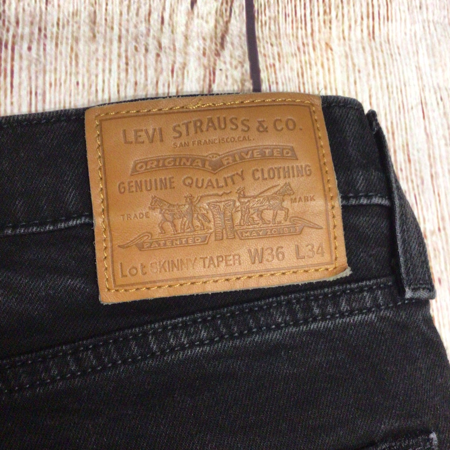 Levi's Black Skinny Taper Cotton Blend Jeans Size W36 L34