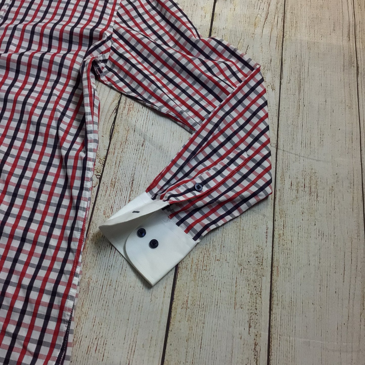 BNWT Gianni Feraud Red, White, Blue Checked Shirt Size 15