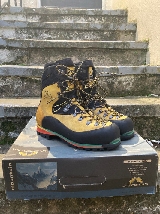 La Sportiva Yellow Mountaineering Boots Size 9.5