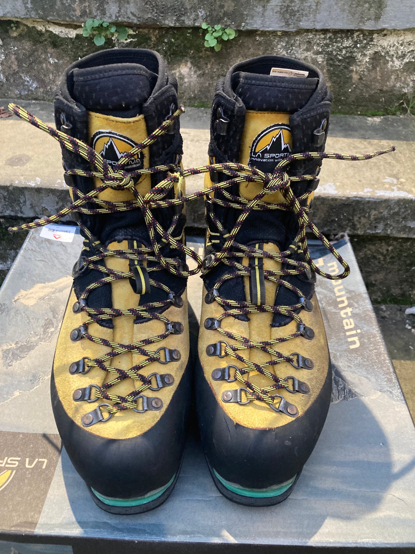 La Sportiva Yellow Mountaineering Boots Size 9.5