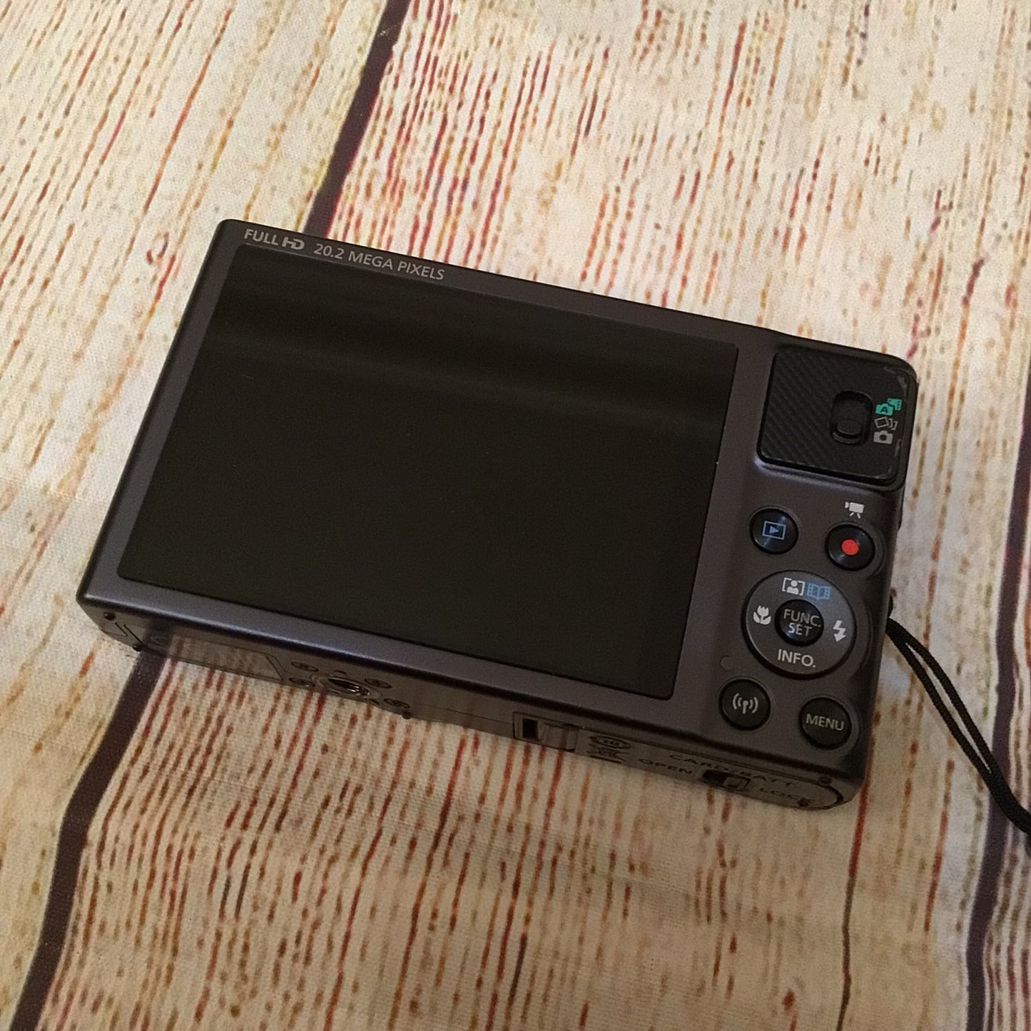 Canon PowerShot SX620 HS Wi-Fi Digital Camera w/Box & Charger