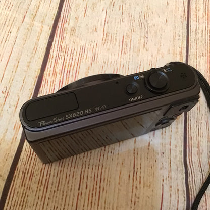 Canon PowerShot SX620 HS Wi-Fi Digital Camera w/Box & Charger