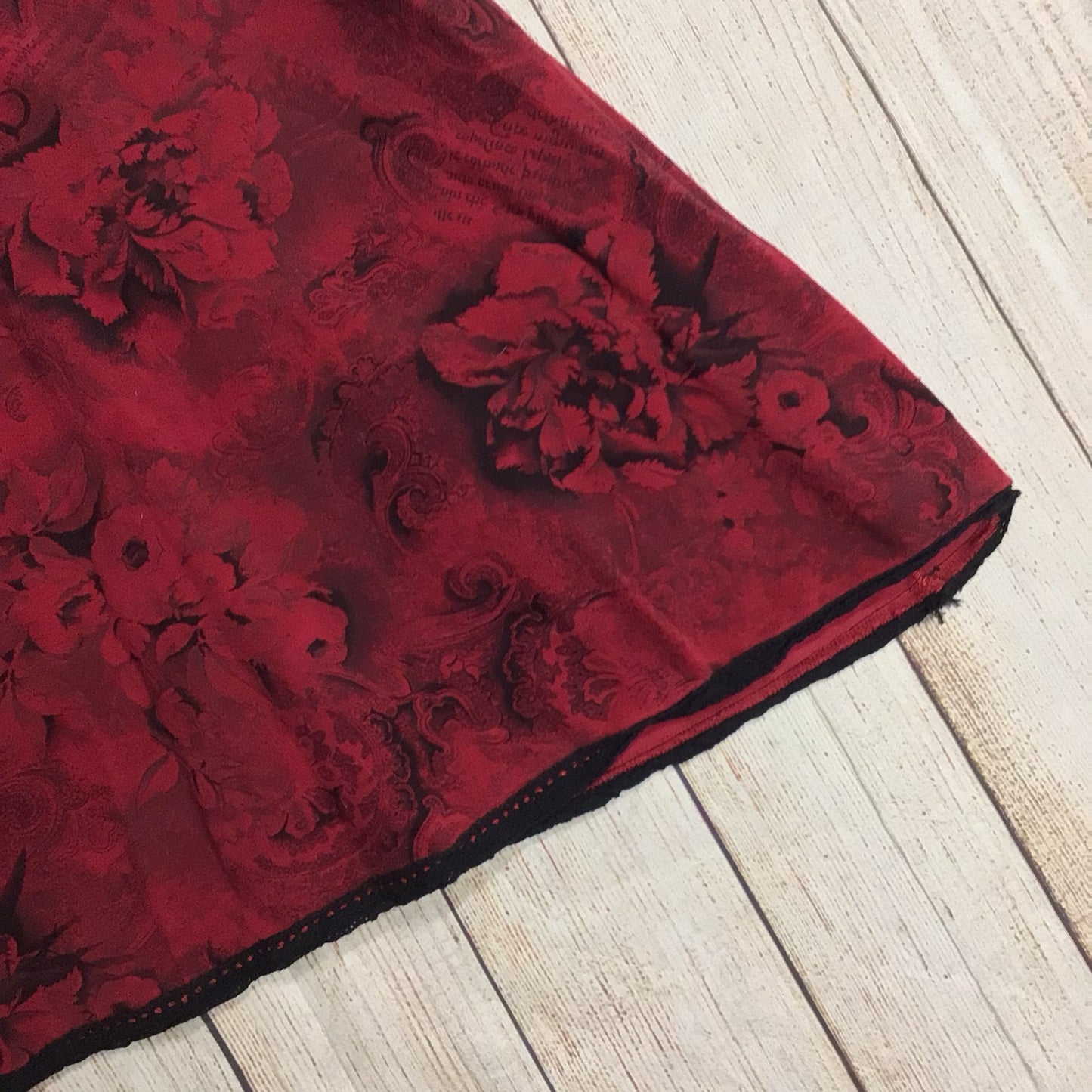 Joà Red Paisley Flower Print Velvet Skirt