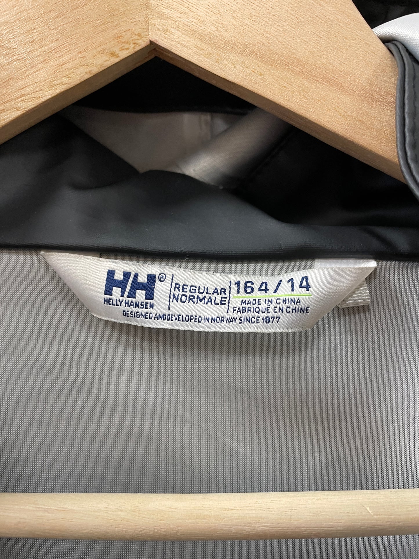 Helly Hansen Black Rain Jacket with Removable Hood 14 Large