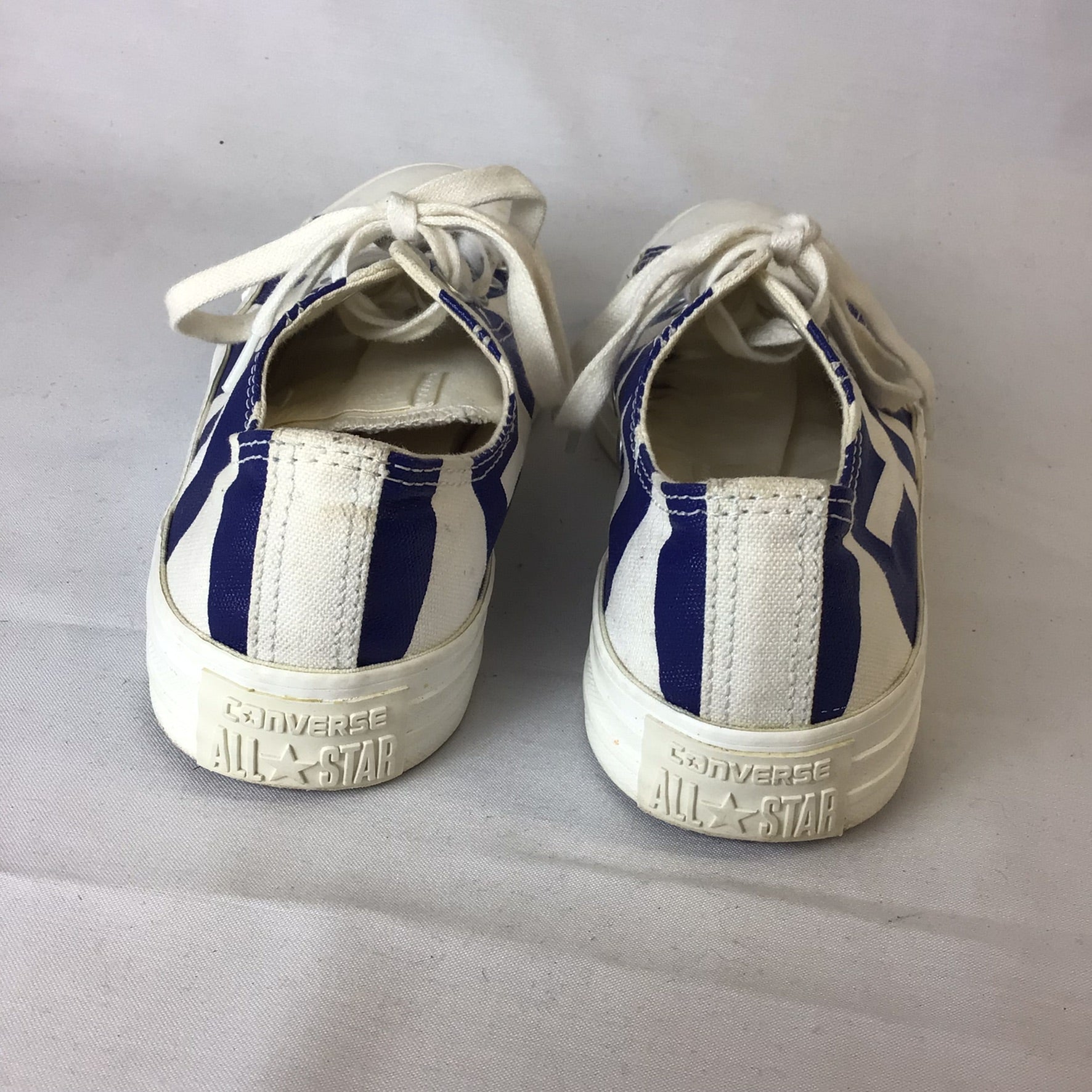 Size 5 white converse online