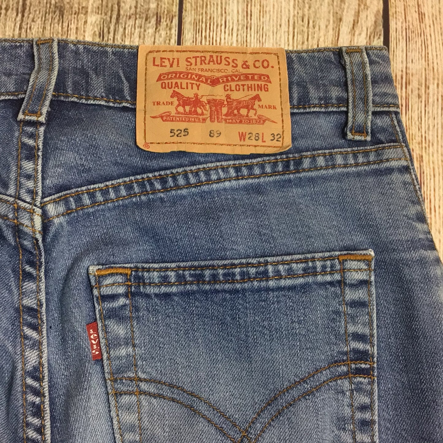 Levi's 525 Blue Bootcut Jeans Size W28 L32