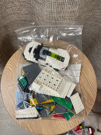 Lego Mixed Bundle 2kg Including Cars Minifigures Small Baseplates and Blocks