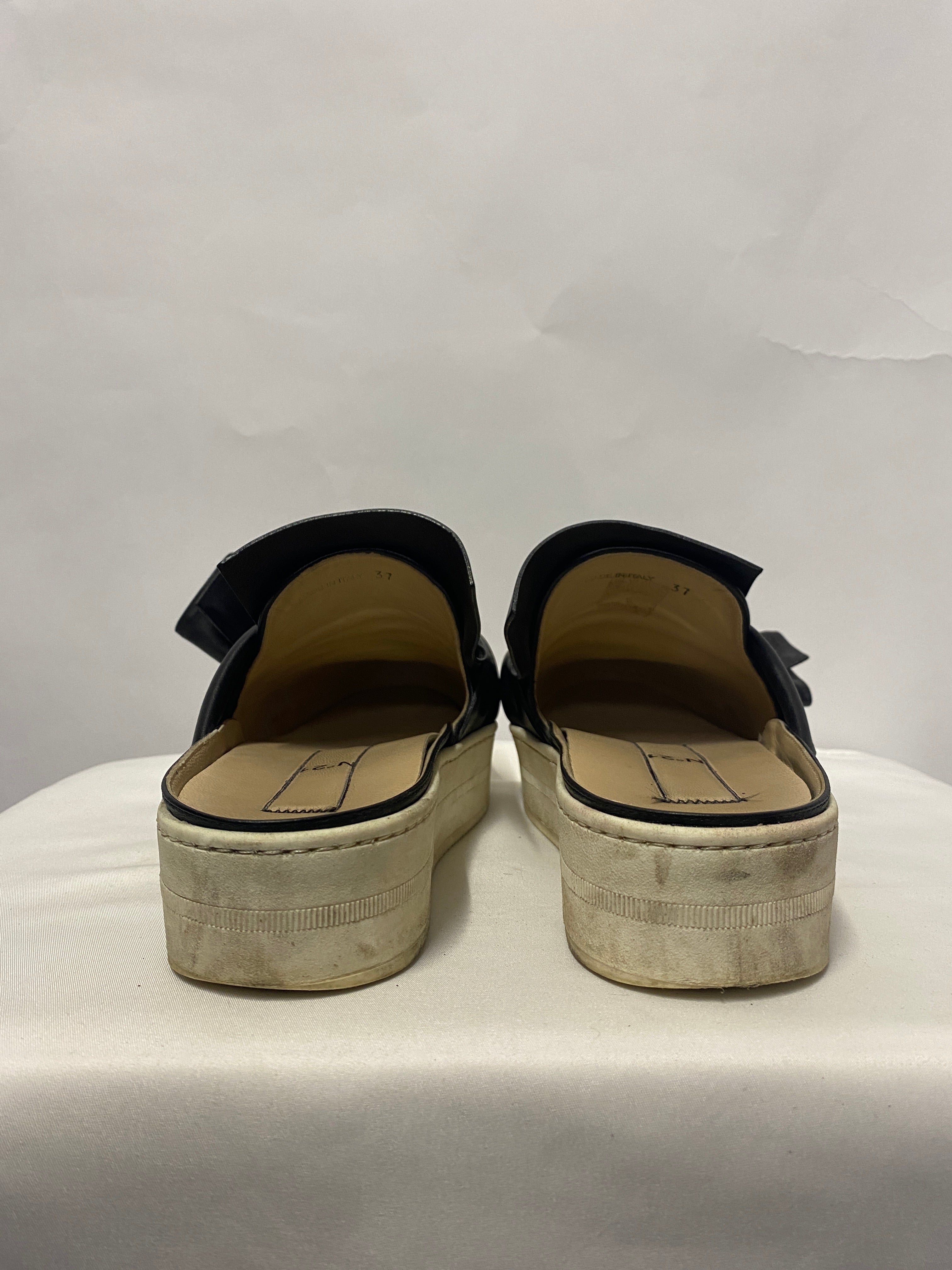 No21 Black Leather Knotted Slip On Mules 4
