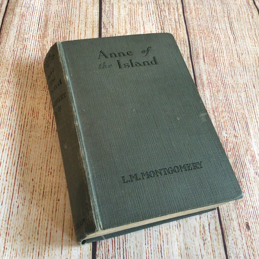 Anne of the Island by LM Montgomery (1925, George G. Harrap)