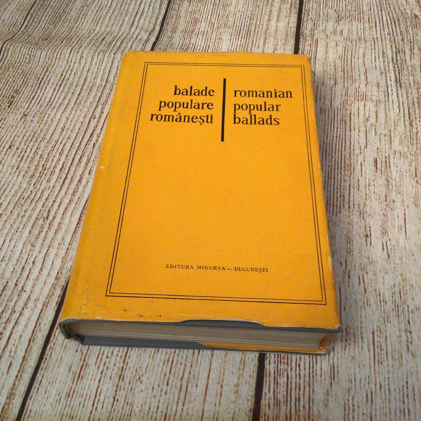 Romanian Popular Ballads, Romanian-English Bilingual Edition (Minerva Publishing)