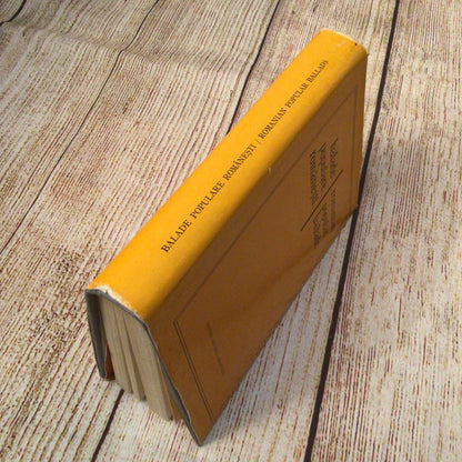 Romanian Popular Ballads, Romanian-English Bilingual Edition (Minerva Publishing)