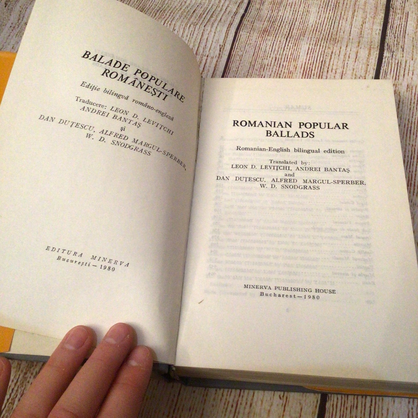 Romanian Popular Ballads, Romanian-English Bilingual Edition (Minerva Publishing)