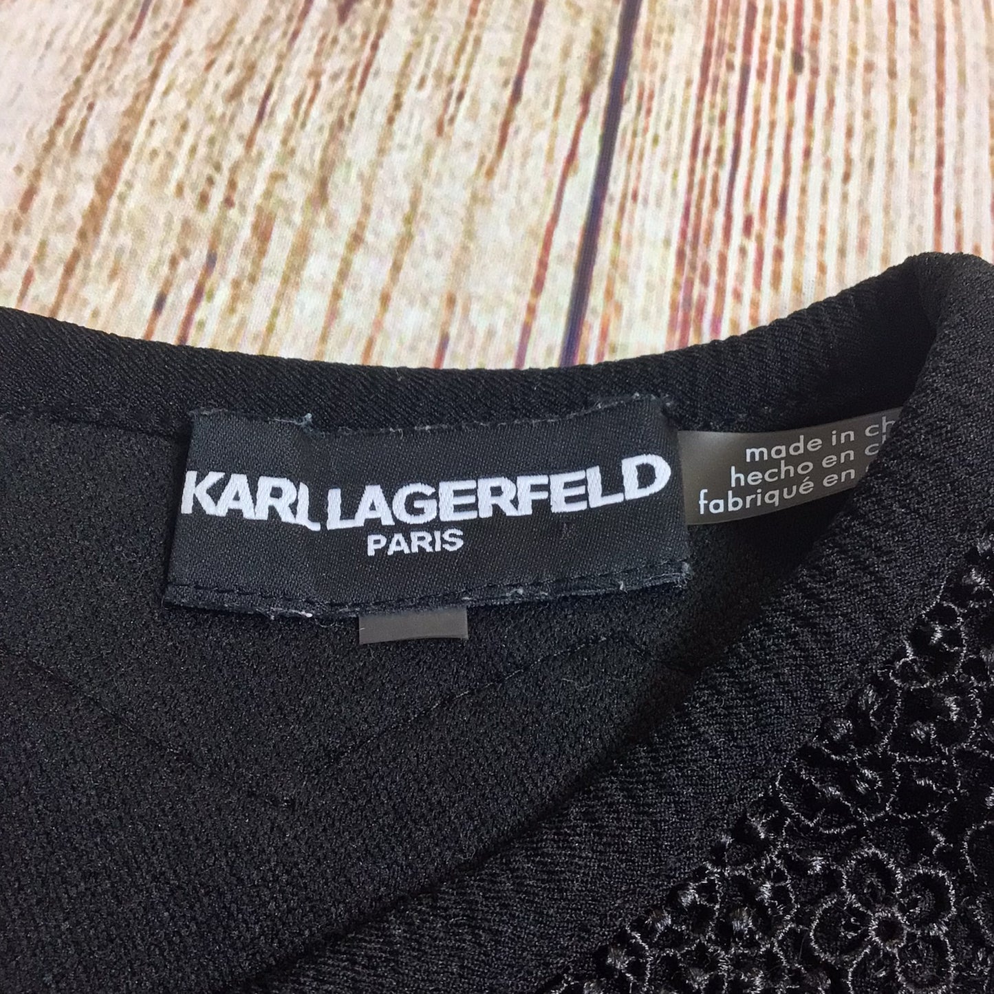 Karl Lagerfeld Paris Black Blouse Top w/Embroidered Detail Size L (approx.)