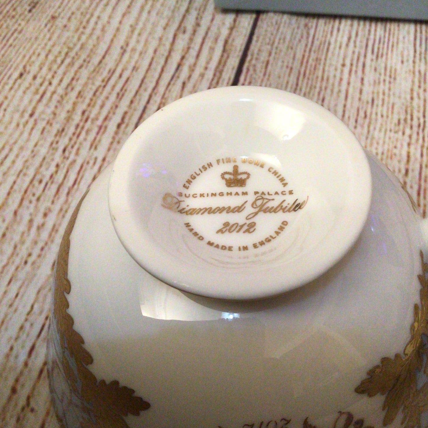 Buckingham Palace - Diamond Jubilee 2012 Teacup & Saucer (in box)