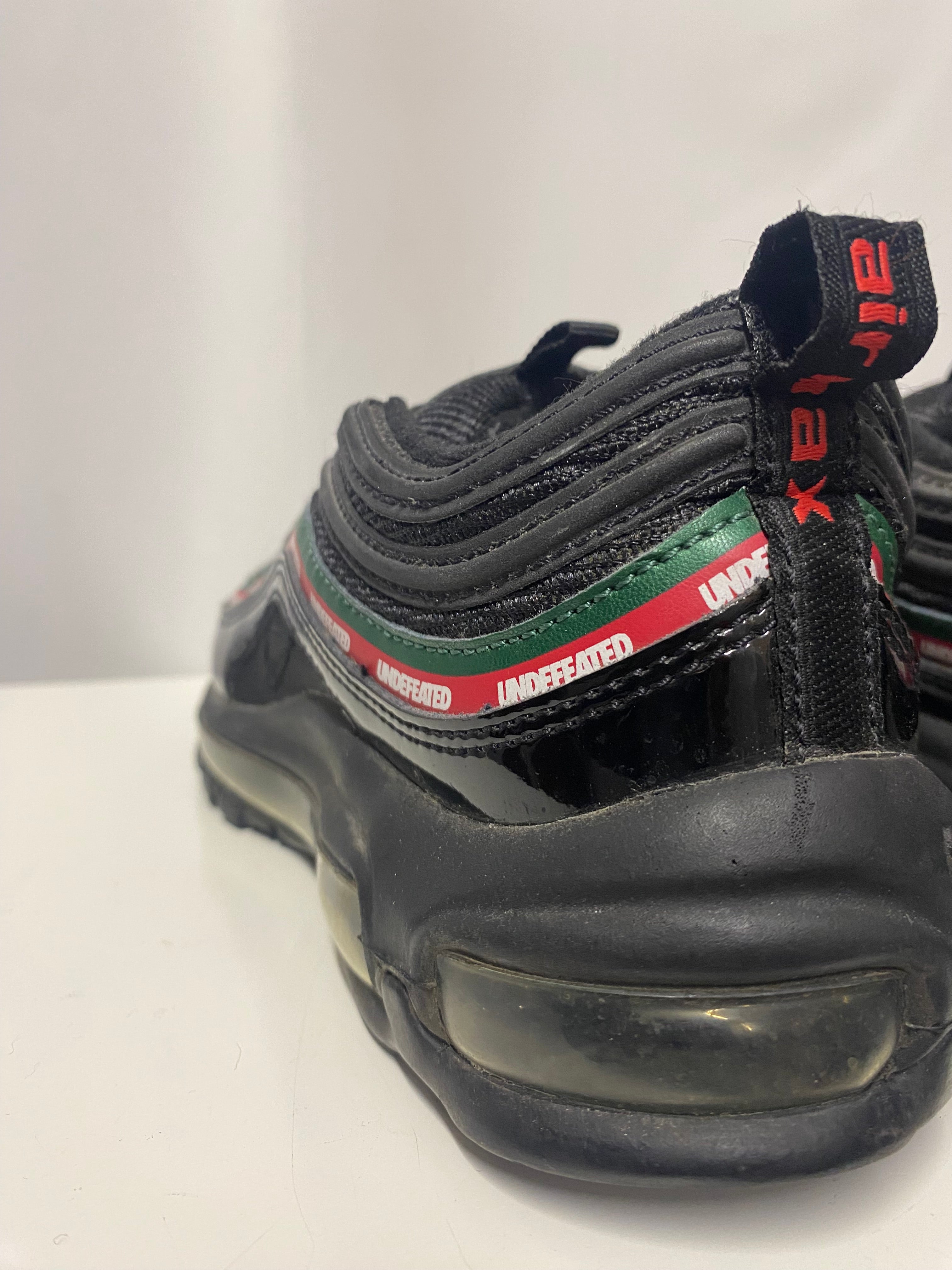 Undefeated store 97 fake