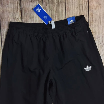 BNWT Adidas Black & White Shark Woven Tracksuit Bottoms Trousers Size M