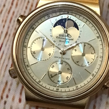 Seiko 7A48-5000 Quartz Chronograph Moon Phase Sports 100 Gold Tone Watch (untested)