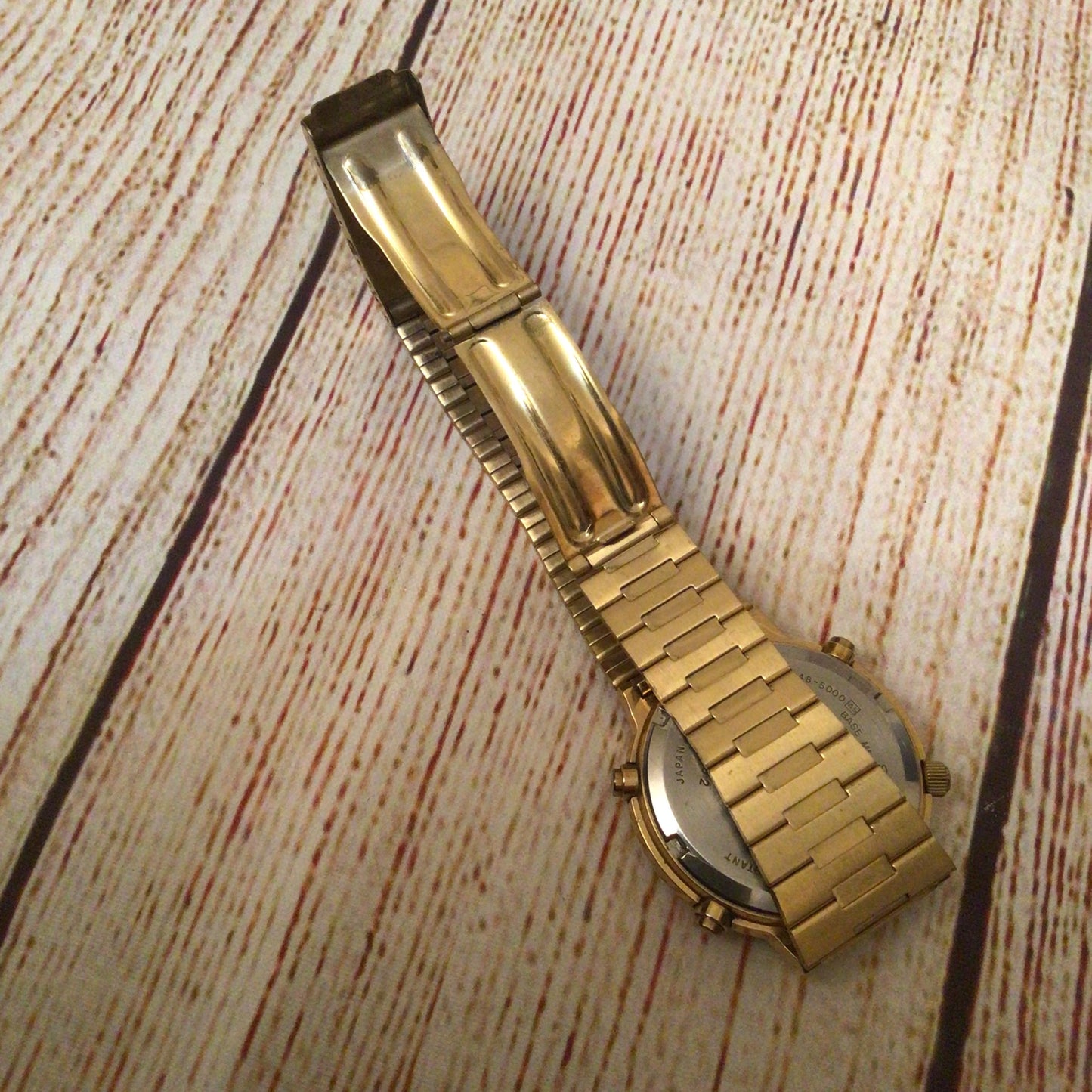 Seiko 7A48-5000 Quartz Chronograph Moon Phase Sports 100 Gold Tone Watch (untested)