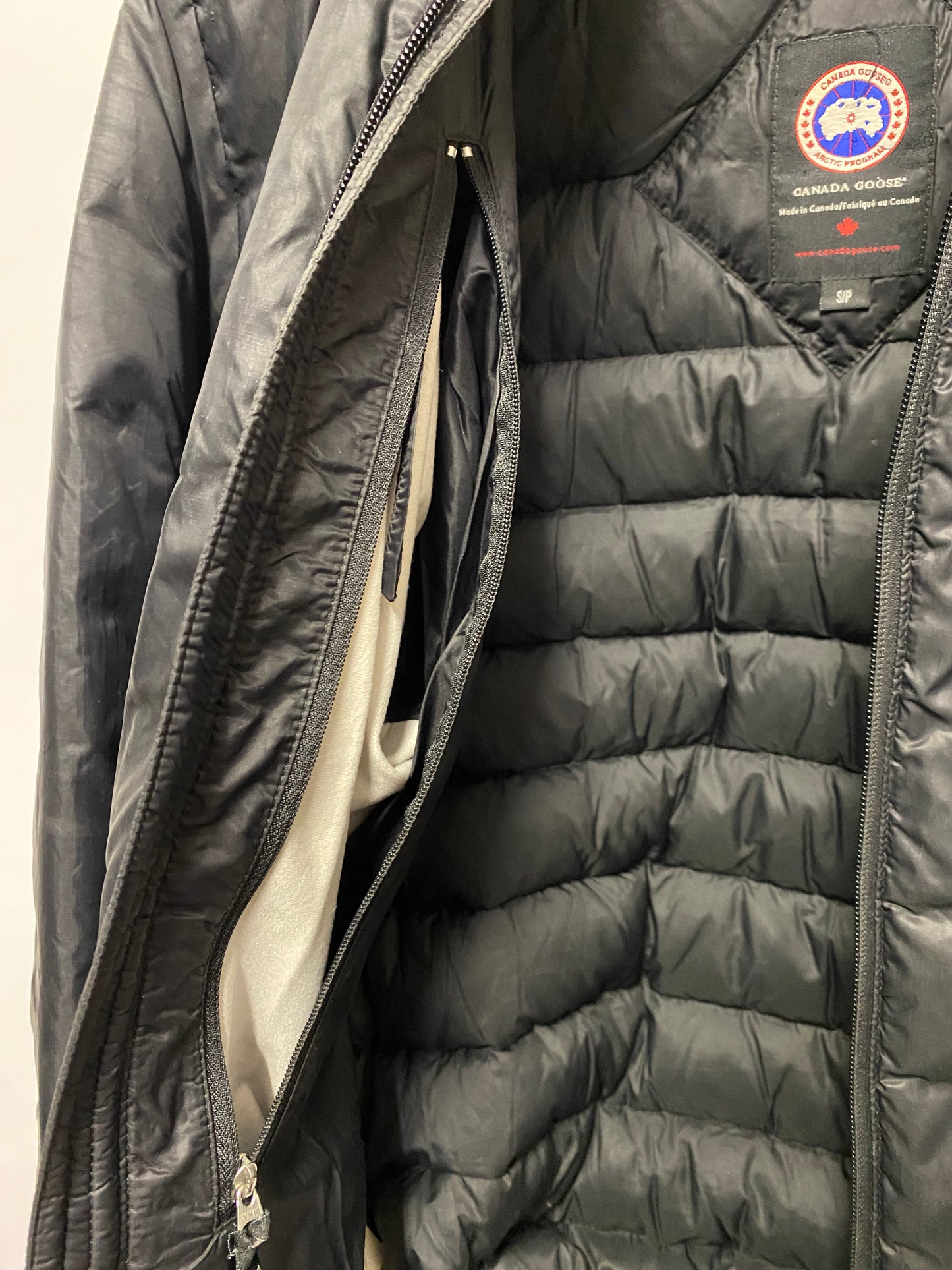 Canada Goose Black Duck Down and Feather Jacket Small