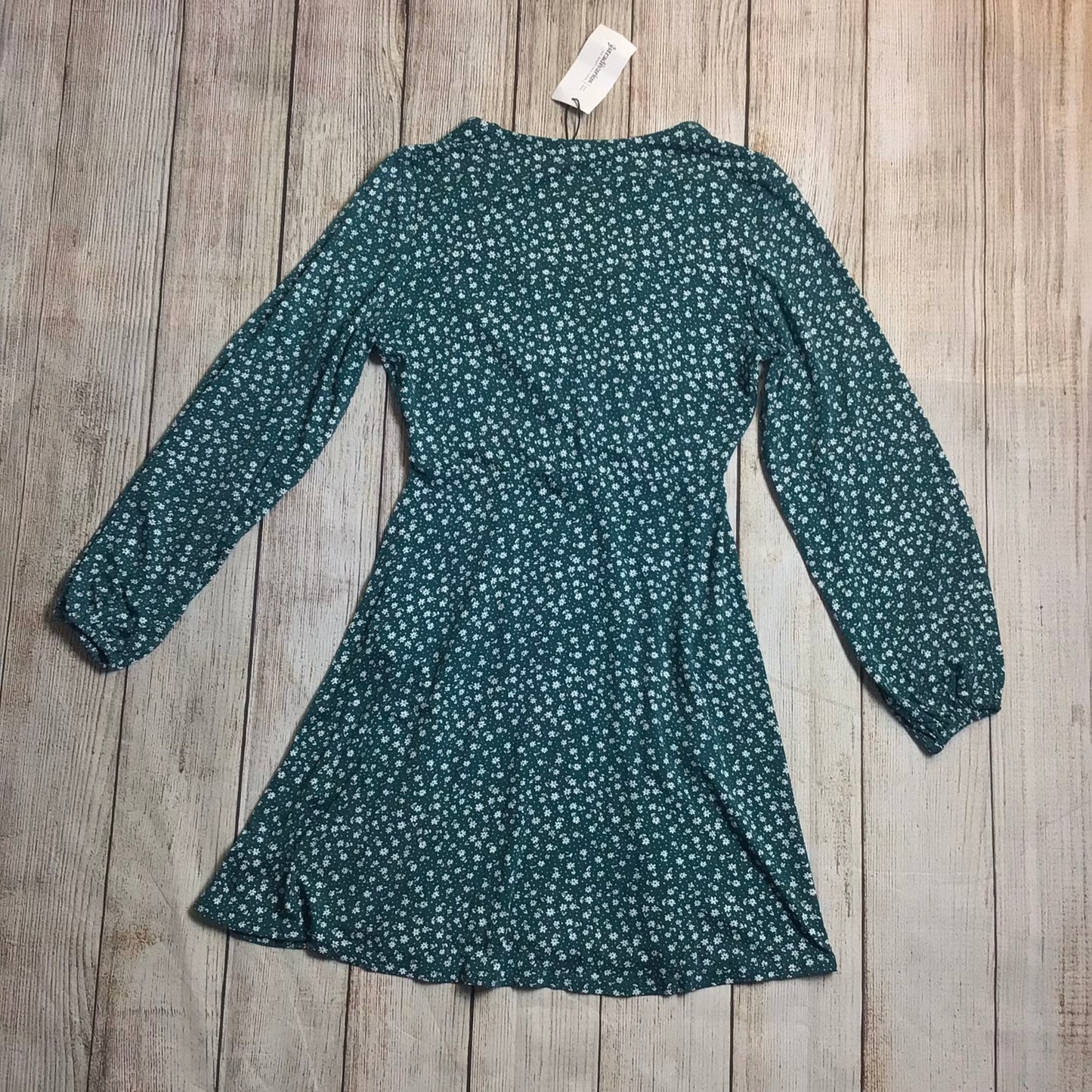 BNWT Stradivarius Green & White Long Sleeve Floral Dress Size M