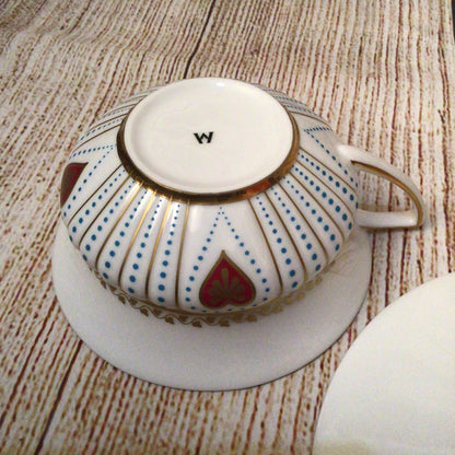 Wedgwood Harlequin Collection - Queen of Hearts Teacup & Saucer Set (in box)