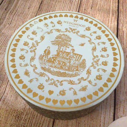 Wedgwood Harlequin Collection - Queen of Hearts Teacup & Saucer Set (in box)