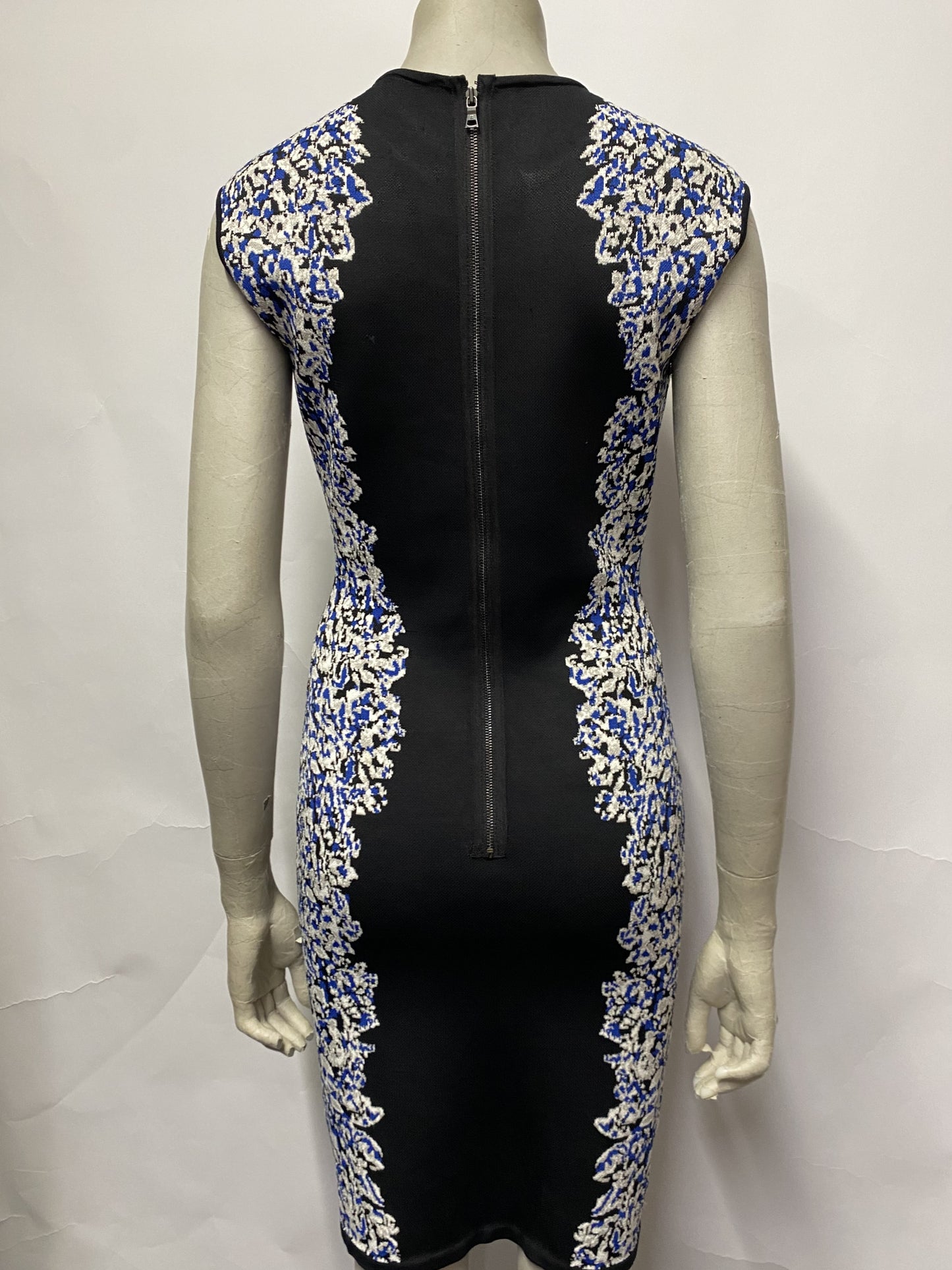 BCBGMAXAZRIA Black and Blue Knit Patterned Bodycon Dress Small