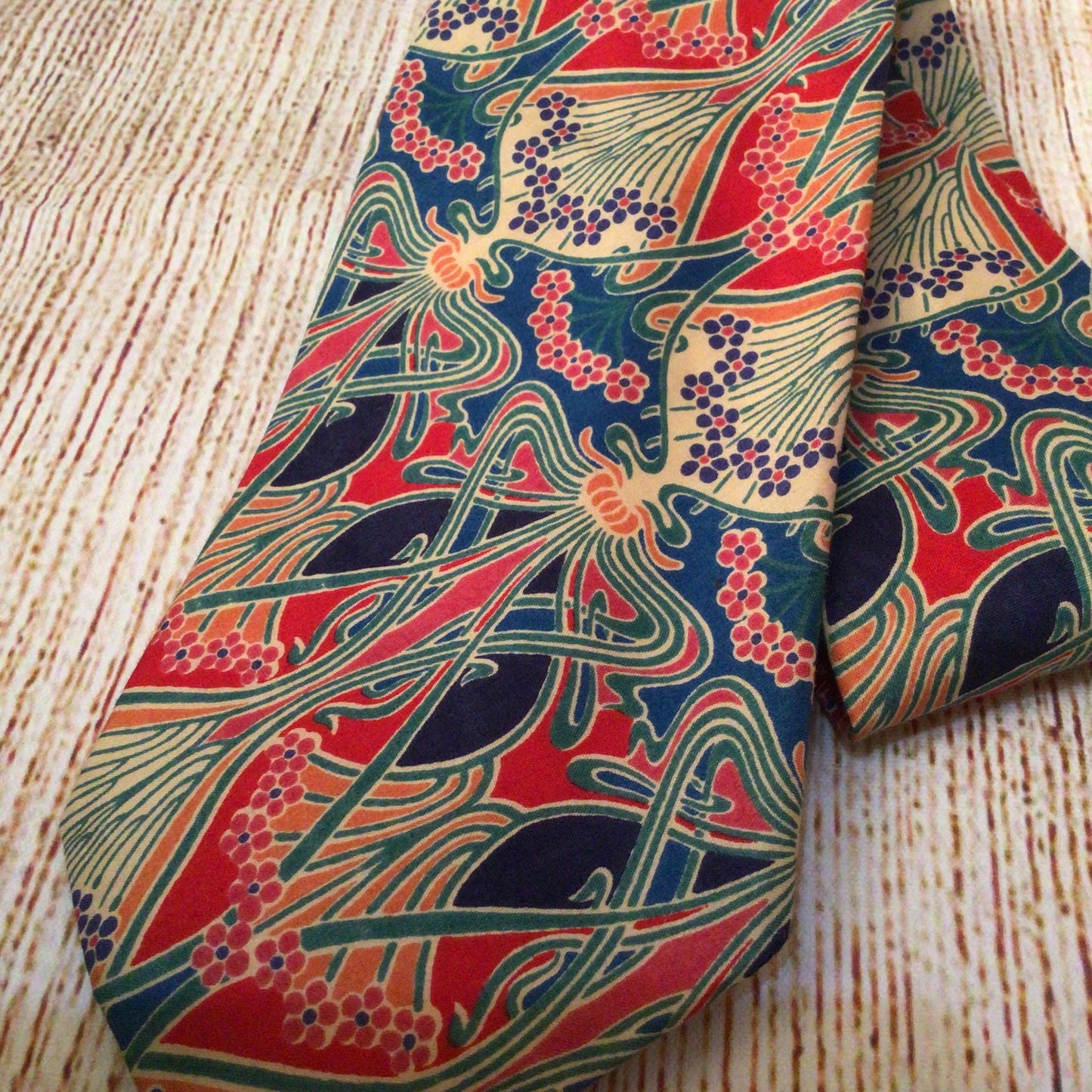 Liberty of London Tana Lawn Cotton Red Blue Multi Tie