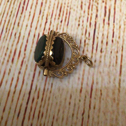 Vintage 9ct Gold 375 Onyx, Bloodstone, Carnelian Stone Spinning Fob Pendant