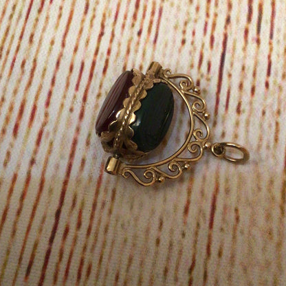 Vintage 9ct Gold 375 Onyx, Bloodstone, Carnelian Stone Spinning Fob Pendant